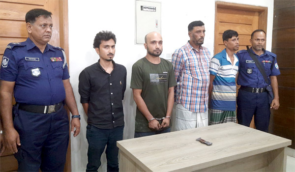 বাগেরহাটে বন্ধুর হাতেই খুন আইনজীবী শান্ত