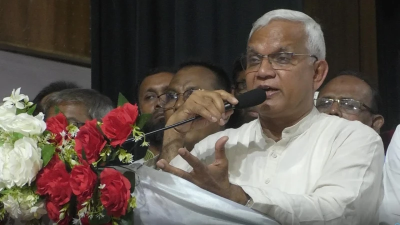 শিক্ষকরা শুধু জাতীয়করণ চান, সরকার চায় আরও সম্মানিত করতে